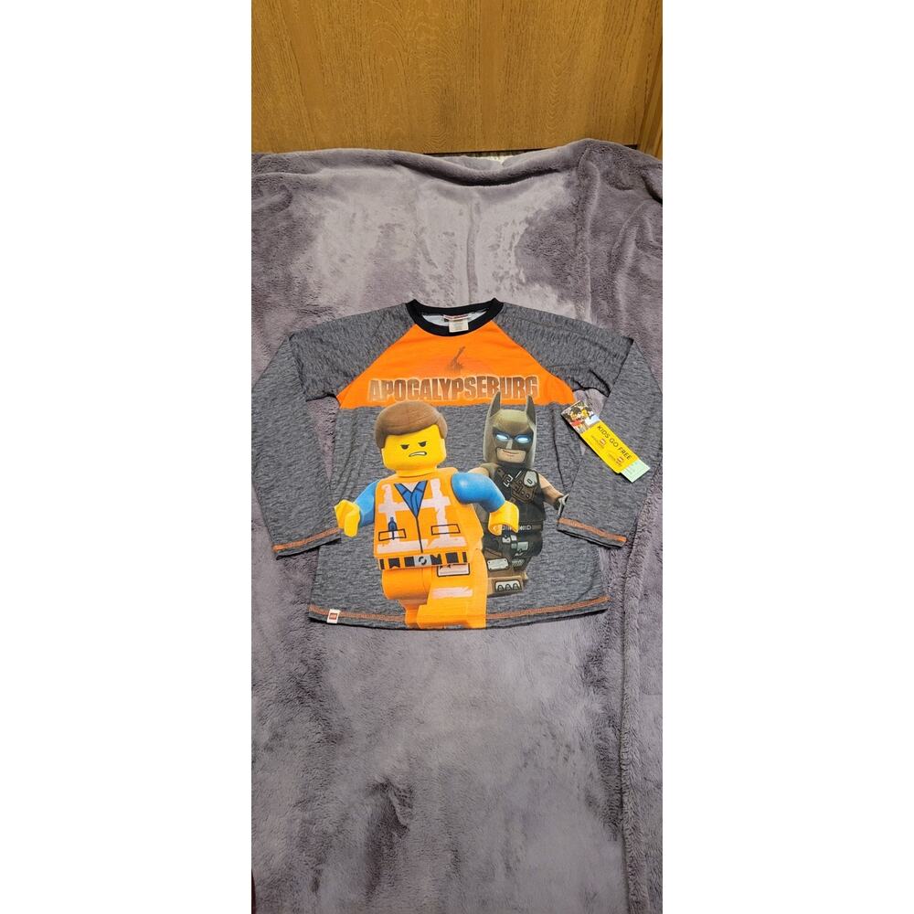LEGO Movie 2 Apocalypseburg Shirt Kids Size 10/12 Emmet Batman Graphic Tee NWT